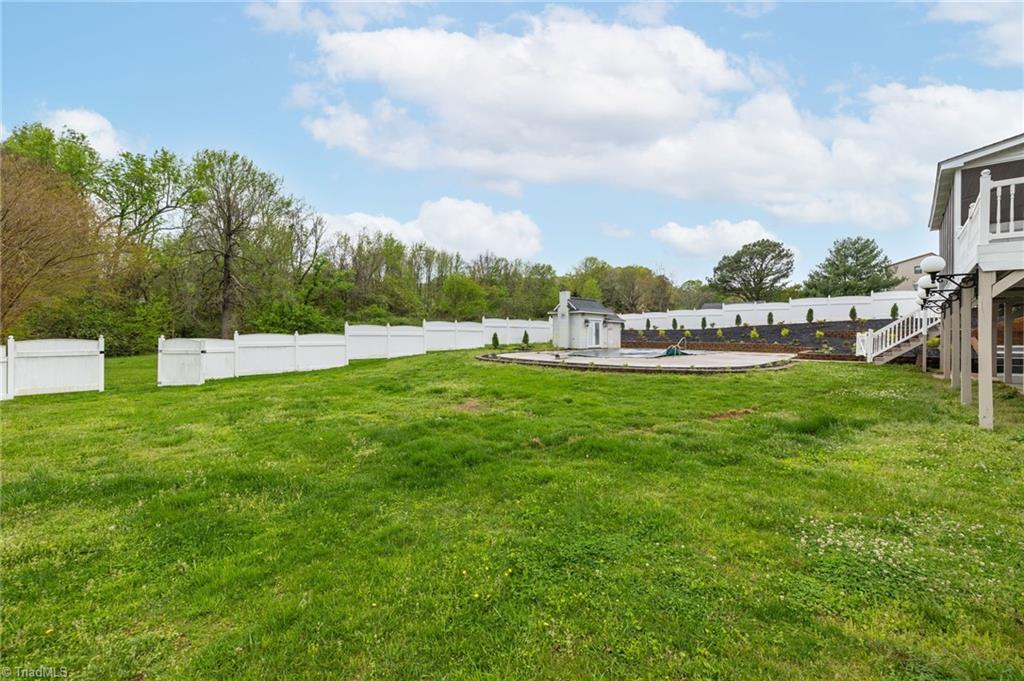 194 Old Farm Road Thomasville, NC 27360 - Photo 17 of 49 Gallery Image 17