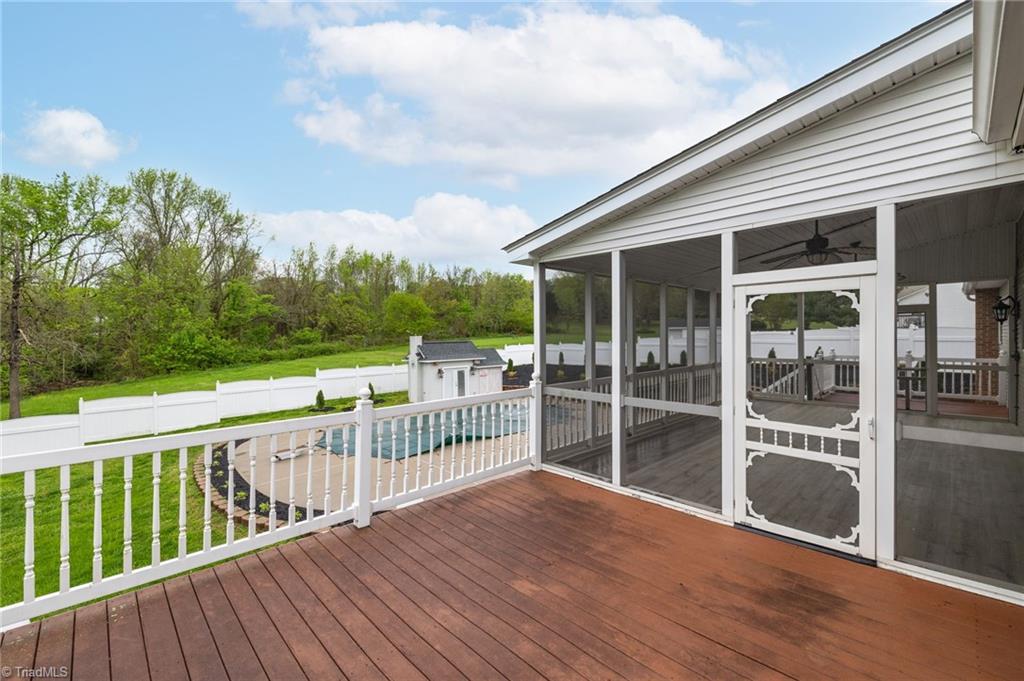 194 Old Farm Road Thomasville, NC 27360 - Photo 8 of 49 Gallery Image 8