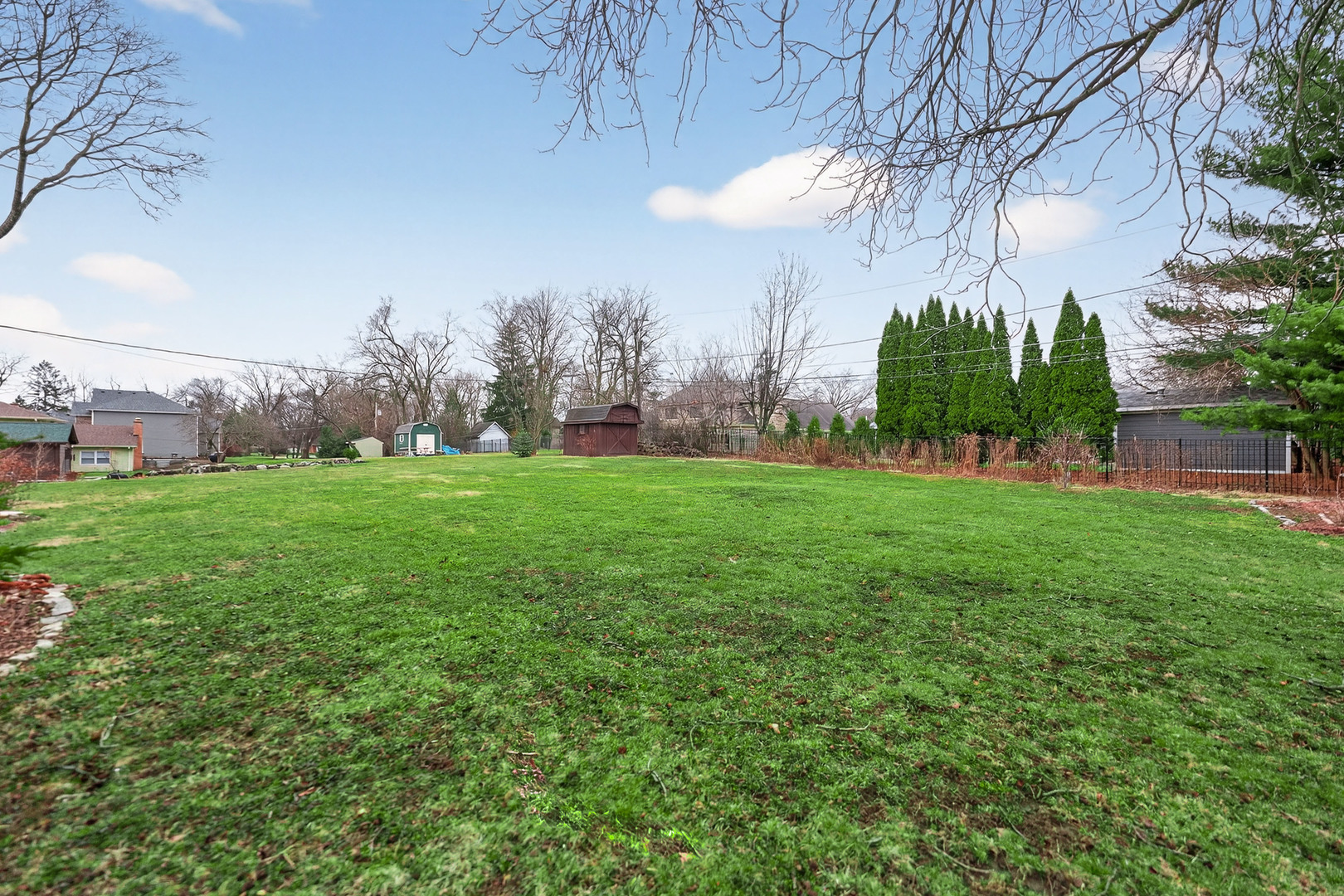 206 Elm Street Prospect Heights, IL 60070 - Photo 6 of 8 a view of a field of grass and trees