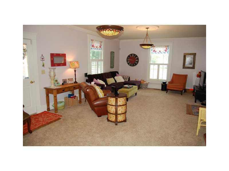 312 East State Street Pendleton, IN 46064 - Photo 5 of 24 Gallery Image 5