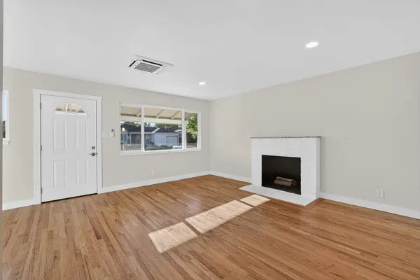 $459,999 | 5250 Emerson Road, Sacramento, CA 95820