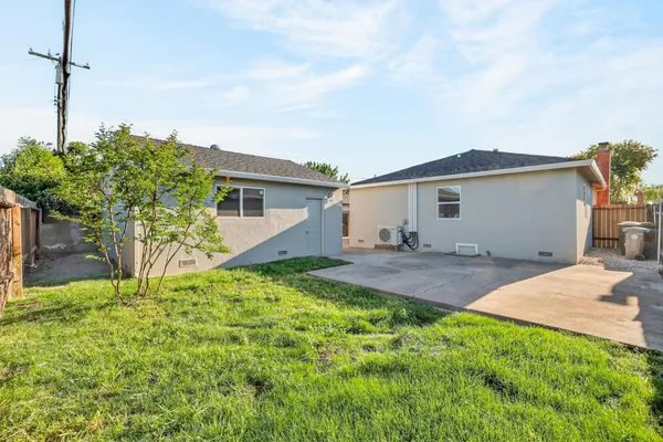 $459,999 | 5250 Emerson Road, Sacramento, CA 95820