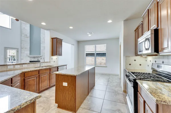 $2,350 | 2300 Dovetail Street, Pflugerville, TX 78660