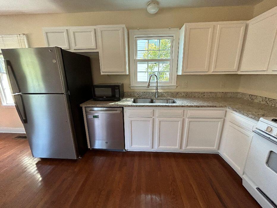 61 Cooper Street, Unit A Charleston, SC 29403 - Photo 3 of 15 Kitchen