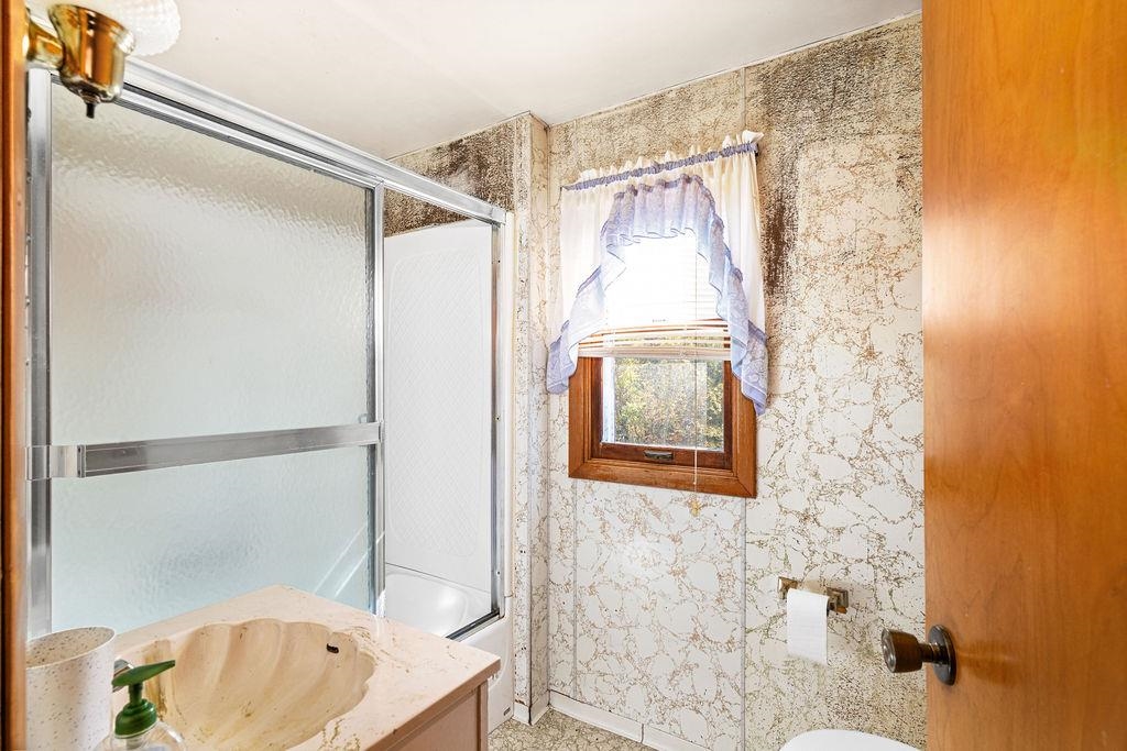 4892 Highway 61 Silver Bay, MN 55614 - Photo 27 of 37