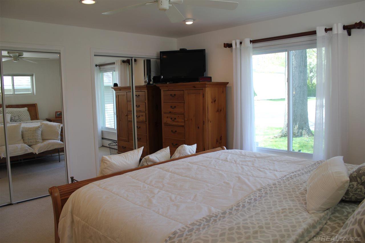 1283 River Road St. Clair, MI 48079 - Photo 43 of 94 31347827-42.JPG