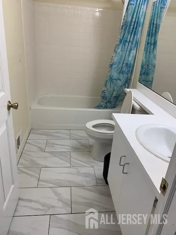 $2,200 | 72 Joyner Court, Lawrence Township, NJ 08648