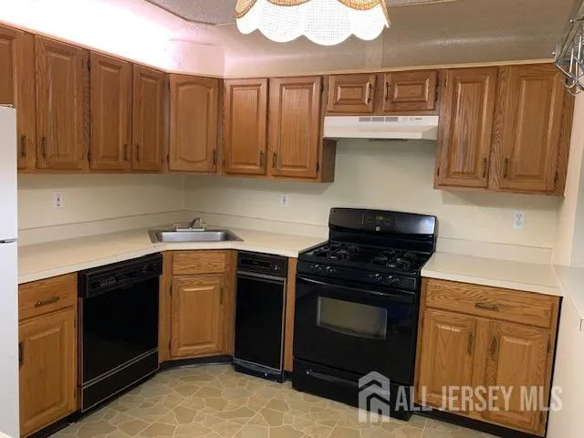 $2,200 | 72 Joyner Court, Lawrence Township, NJ 08648