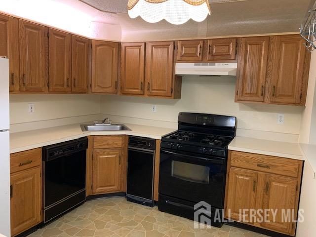 72 Joyner Court Lawrence Township, NJ 08648 - Photo 10 of 11