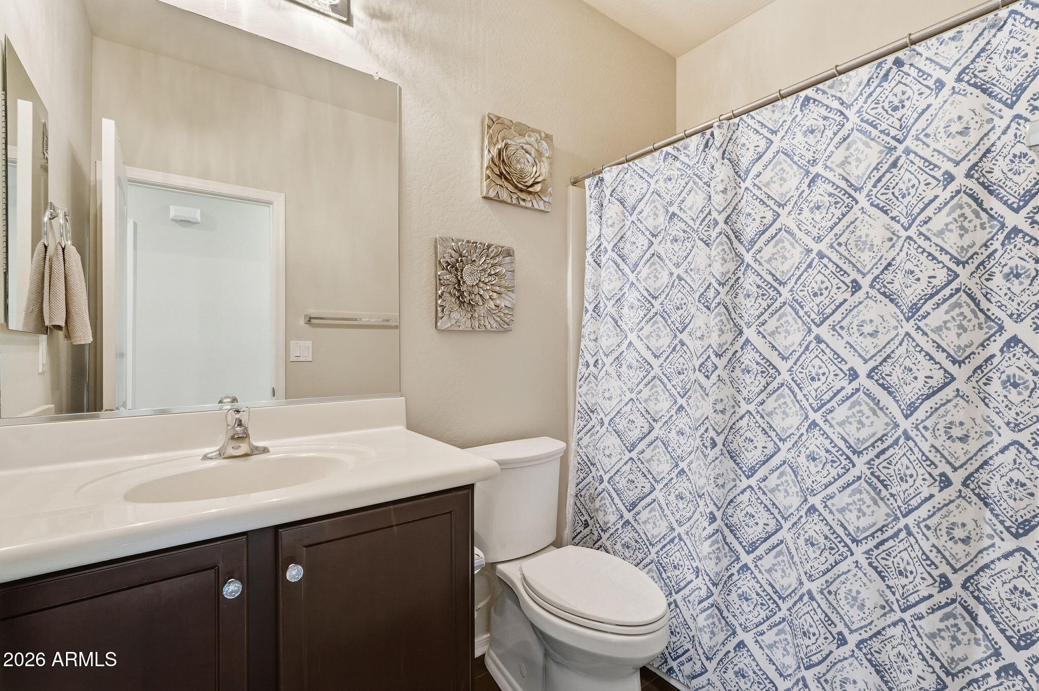 1649 West Desperado Way Phoenix, AZ 85085 - Photo 26 of 59 Guest Bath