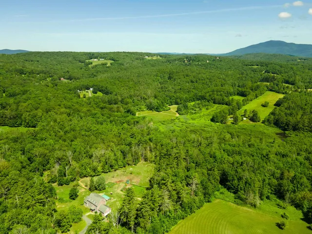 $997,000 | 320 Old Bow Road, Weathersfield, VT 05156
