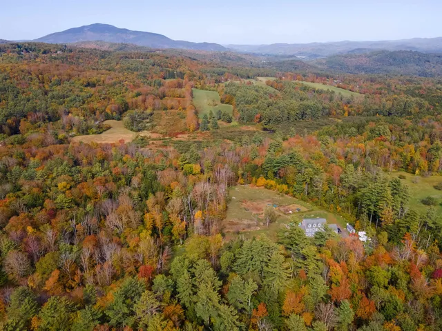 $997,000 | 320 Old Bow Road, Weathersfield, VT 05156