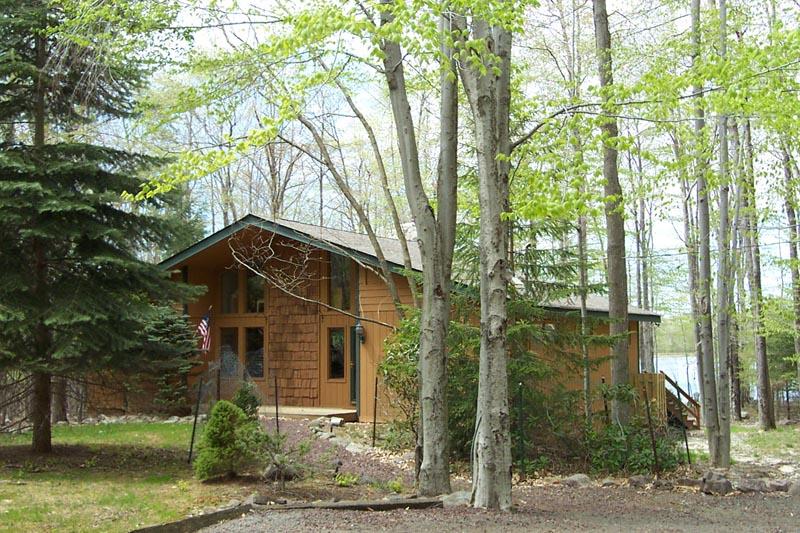 40 Lake Shore Road Pocono Pines, PA 18350 - Photo 1 of 1 home exterior