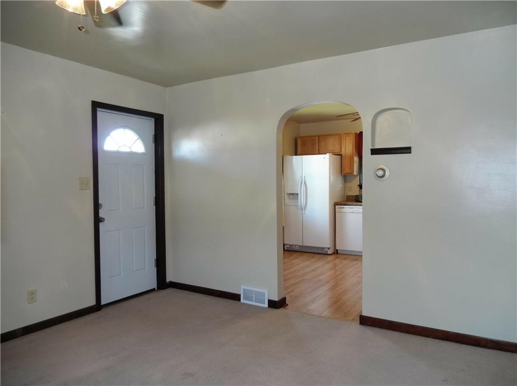 108 Grace Street McKees Rocks, PA 15136 - Photo 8 of 25