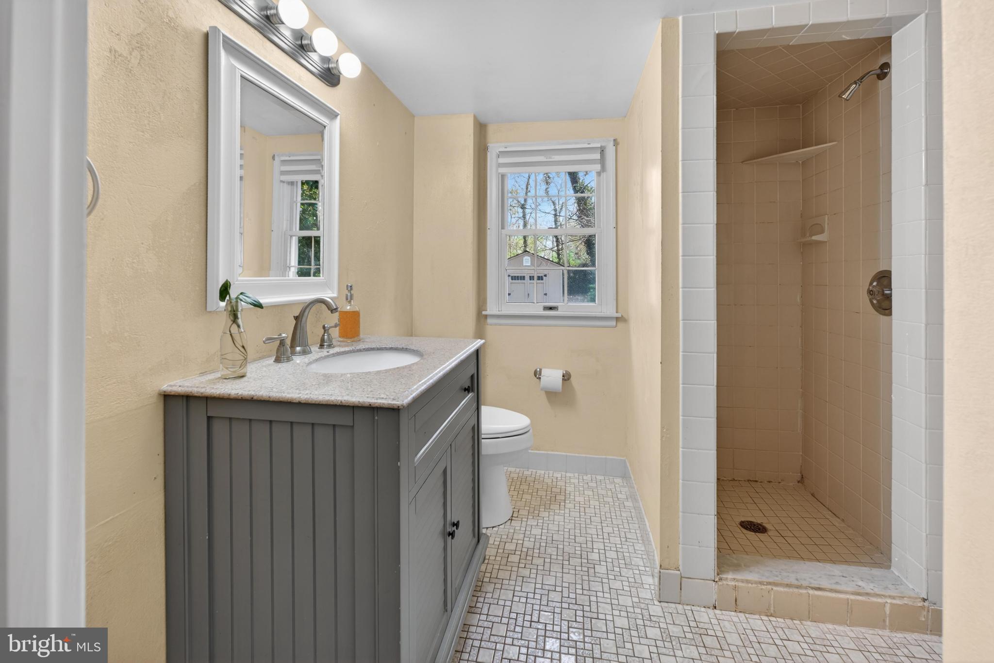 142 Evergreen Street Mount Holly, NJ 08060 - Photo 19 of 25 Upstairs Full Bath!