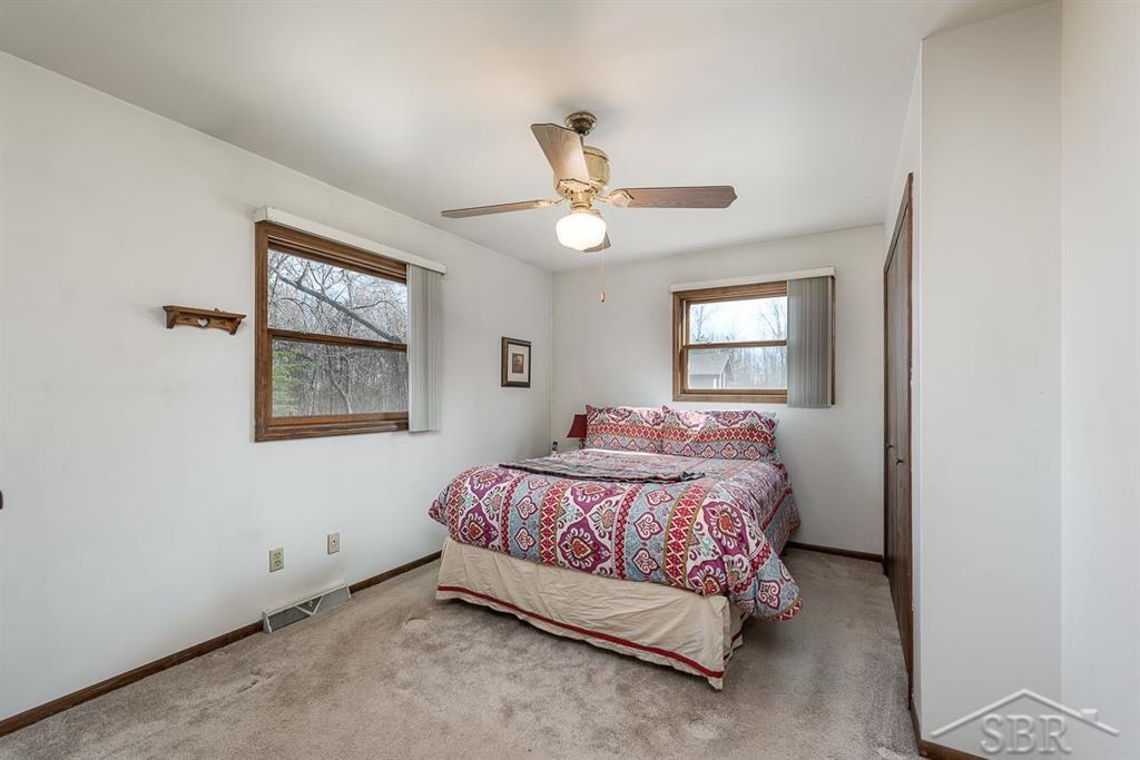 4885 West Bis Road Midland, MI 48642 - Photo 14 of 26 31376554-13.JPG