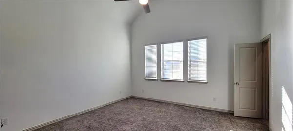 $2,495 | 424 4th Street, Argyle, TX 76226