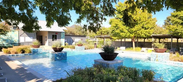 $2,495 | 424 4th Street, Argyle, TX 76226