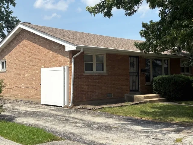 $285,000 | 10706 Oak Avenue, Chicago Ridge, IL 60415