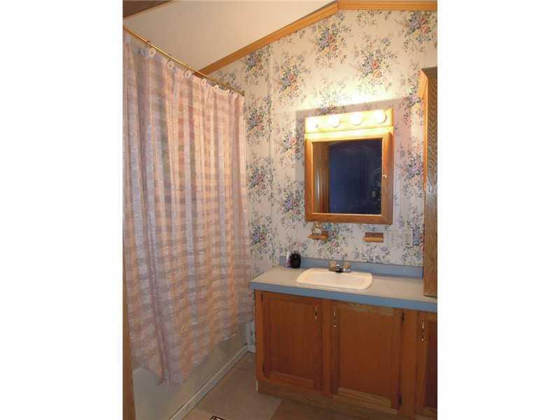 523 Old Portland Road Brunswick, ME 04011 - Photo 9 of 17 Bathroom.