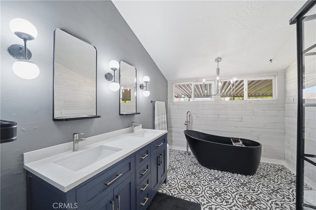 20683 Waalew Road, Unit B45 Apple Valley, CA 92307 - Photo 15 of 24