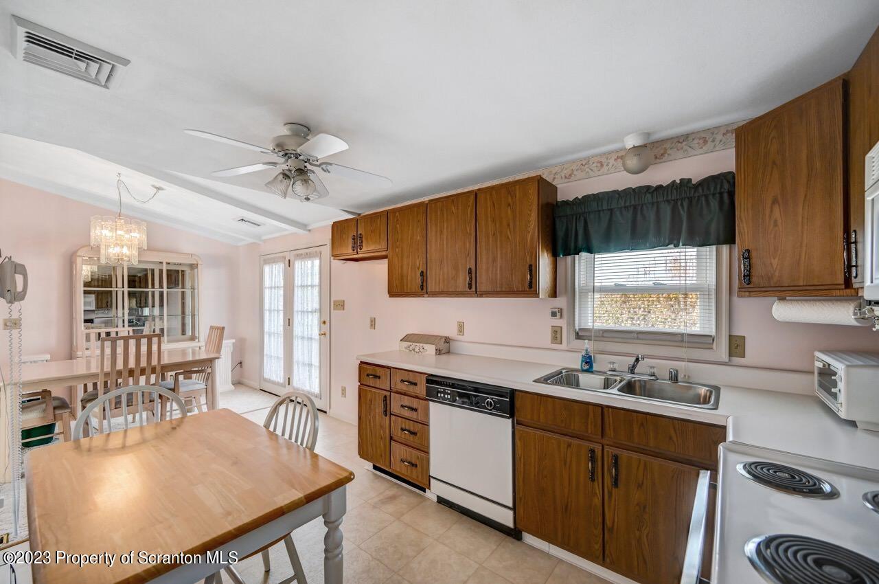 602 Eynon Street Scranton, PA 18504 - Photo 24 of 80