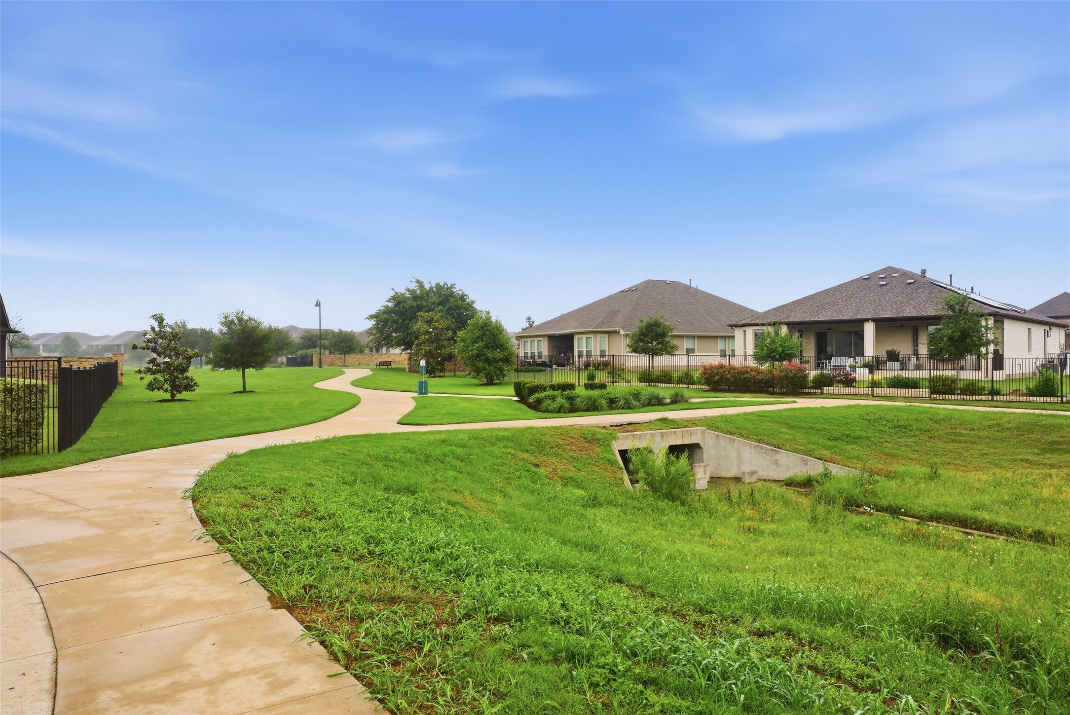 5100 Lusso Cove Round Rock, TX 78665 - Photo 34 of 39
