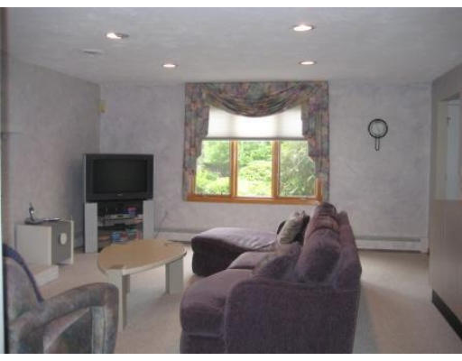 49 Aspen Road Sharon, MA 02067 - Photo 8 of 30