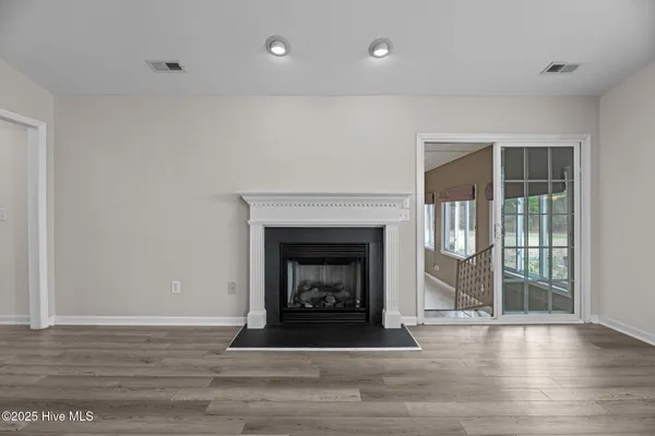 $2,050 | 138 Bermuda View, New Bern, NC 28560