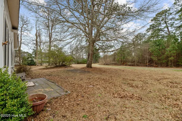 $2,050 | 138 Bermuda View, New Bern, NC 28560