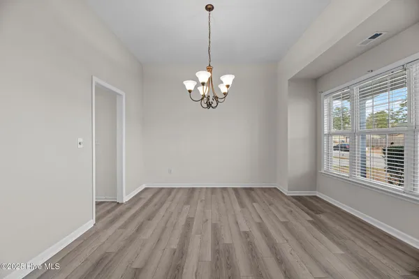 $2,050 | 138 Bermuda View, New Bern, NC 28560