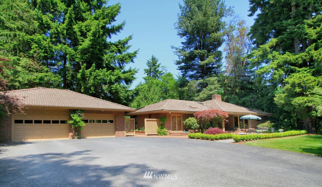 3406 Alaska Road Brier, WA 98036 - Photo 3 of 19