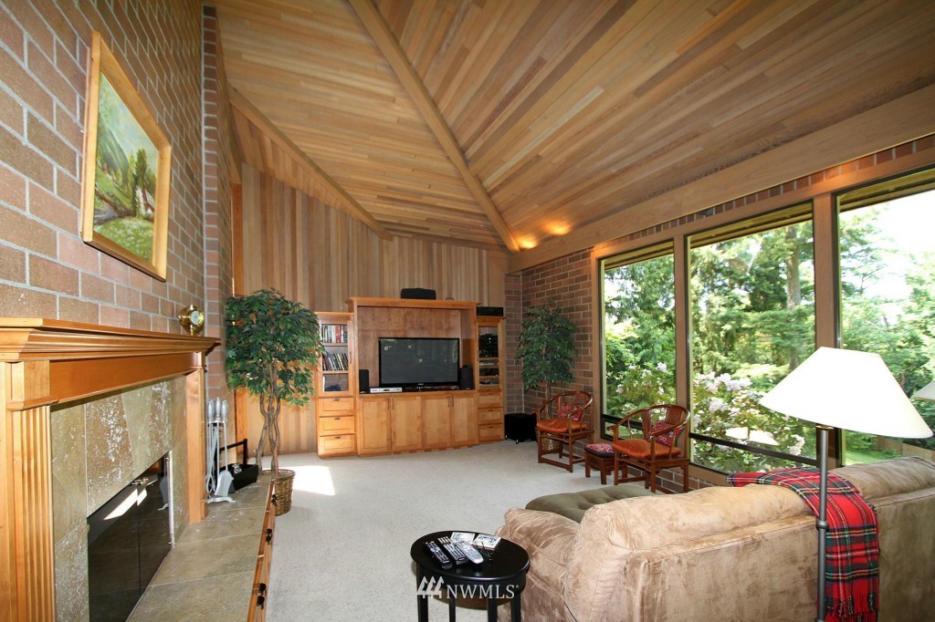 3406 Alaska Road Brier, WA 98036 - Photo 4 of 19