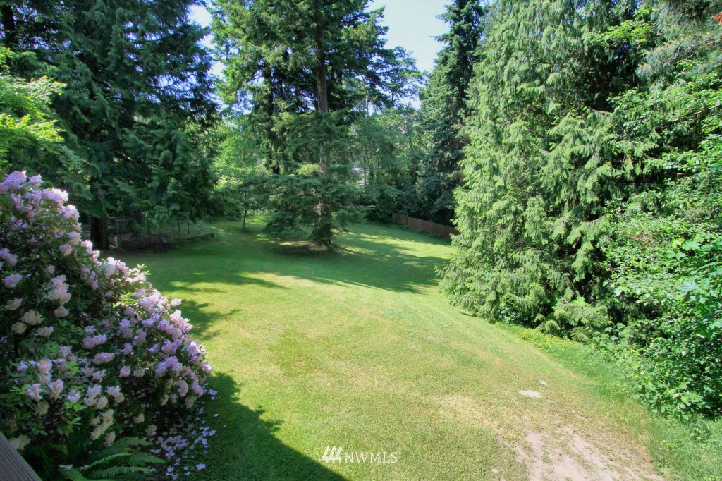 3406 Alaska Road Brier, WA 98036 - Photo 10 of 19