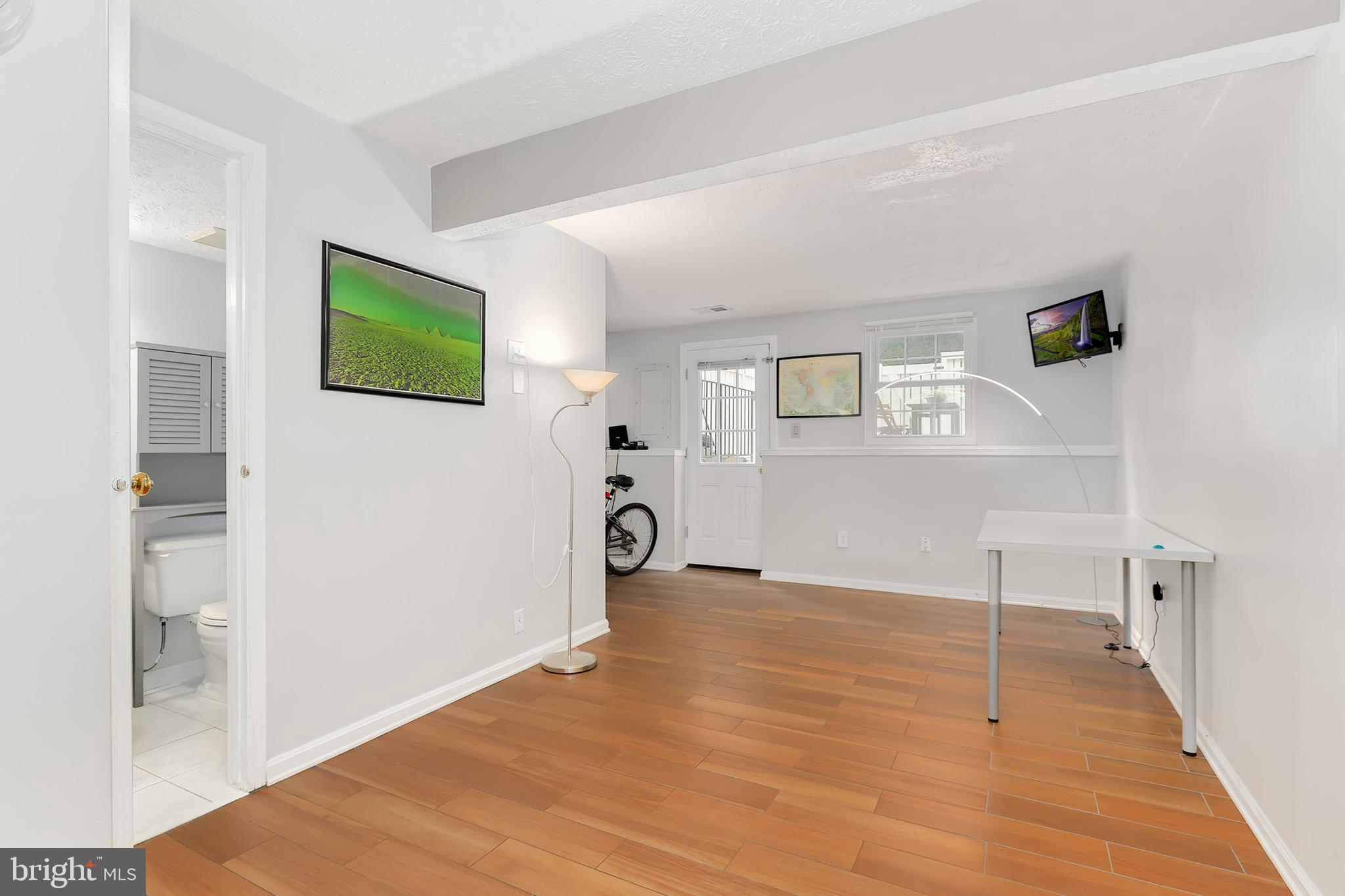 1946 Sagewood Lane Reston, VA 20191 - Photo 24 of 31 Gallery Image 24