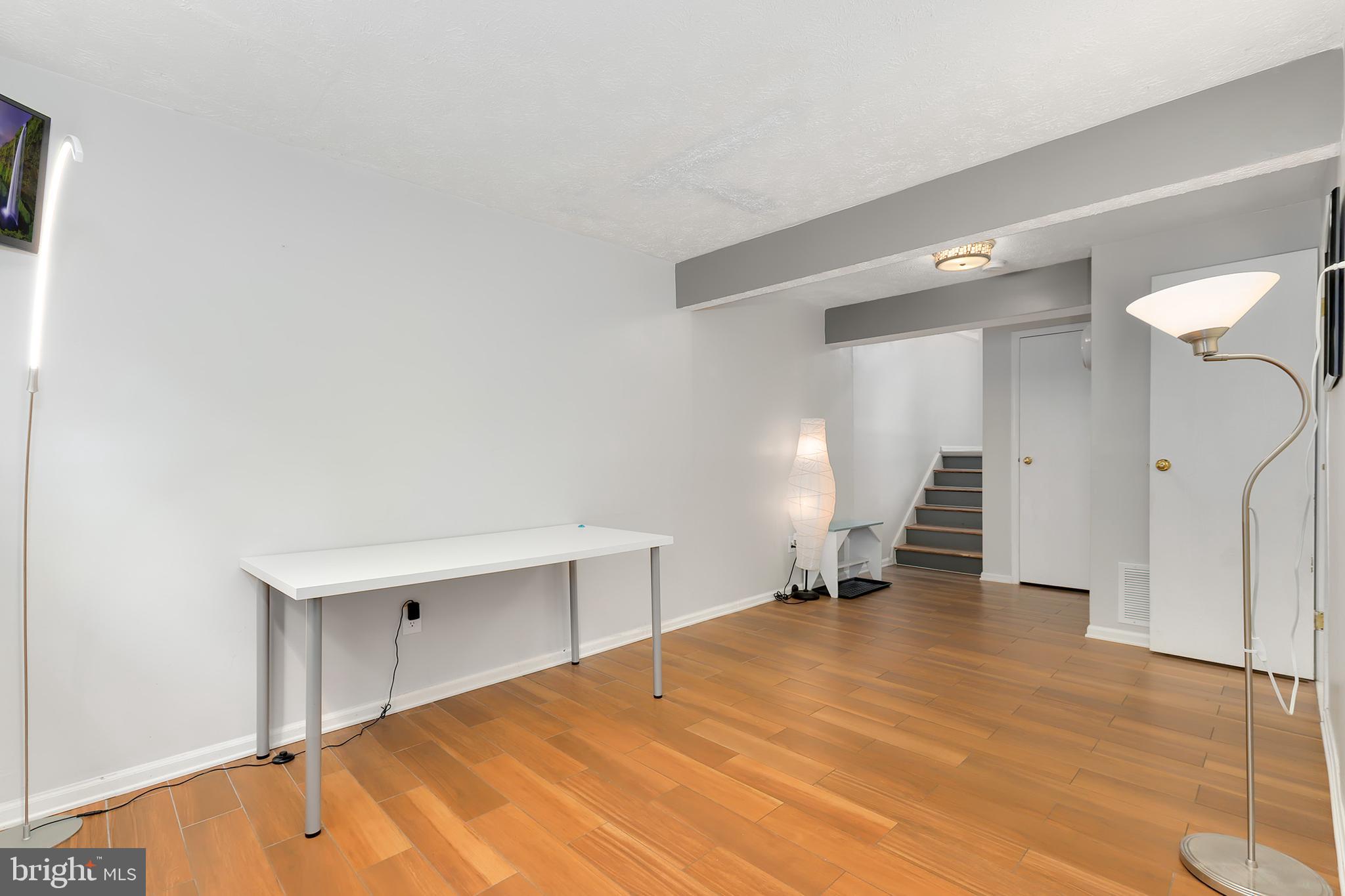 1946 Sagewood Lane Reston, VA 20191 - Photo 26 of 31 Gallery Image 26