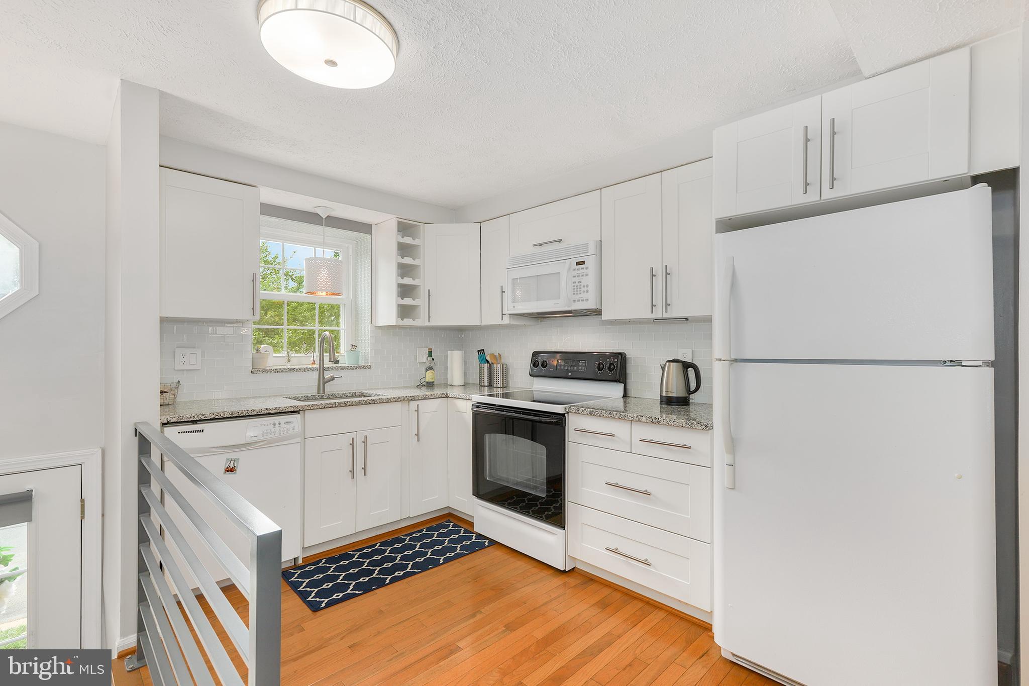 1946 Sagewood Lane Reston, VA 20191 - Photo 4 of 31 Gallery Image 4