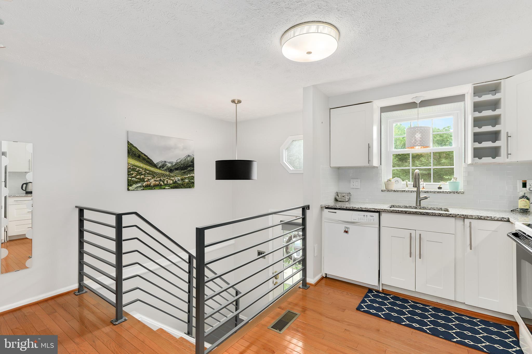 1946 Sagewood Lane Reston, VA 20191 - Photo 6 of 31 Gallery Image 6
