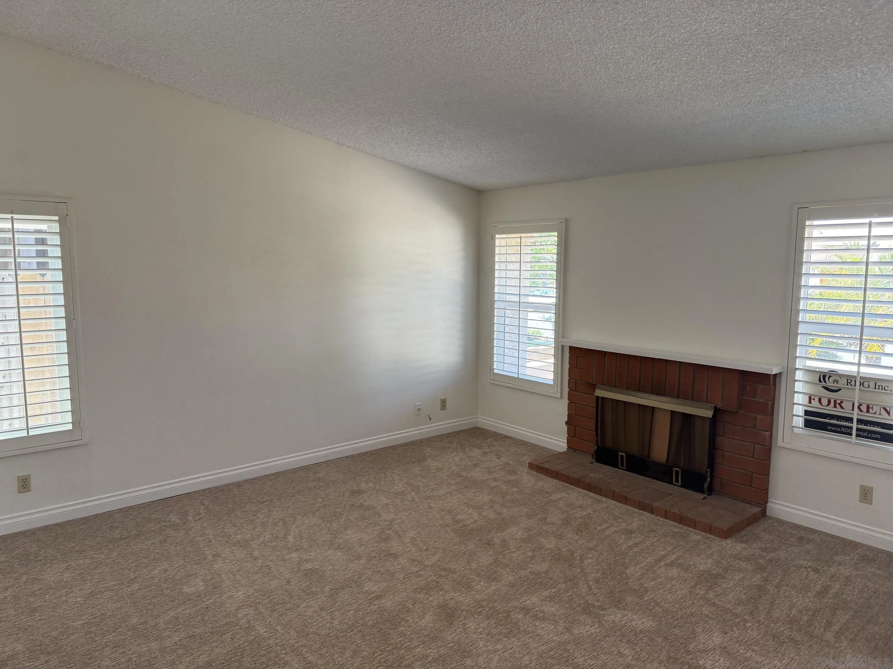 13385 Via Stephen Poway, CA 92064 - Photo 5 of 15