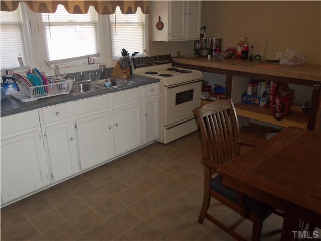 969 North Raleigh Street Angier, NC 27501 - Photo 5 of 6 Gallery Image 5