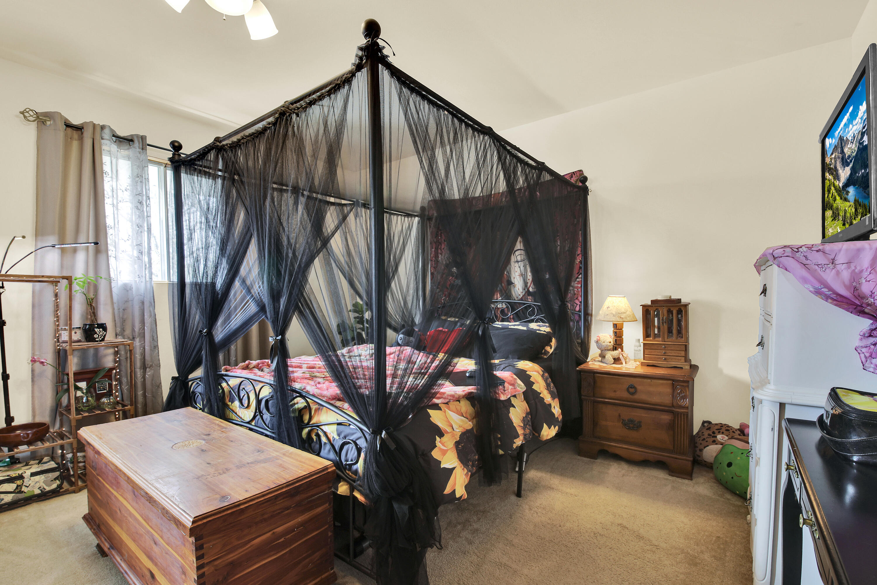 5316 Athens Avenue Racine, WI 53406 - Photo 12 of 23 Primary Bedroom 1