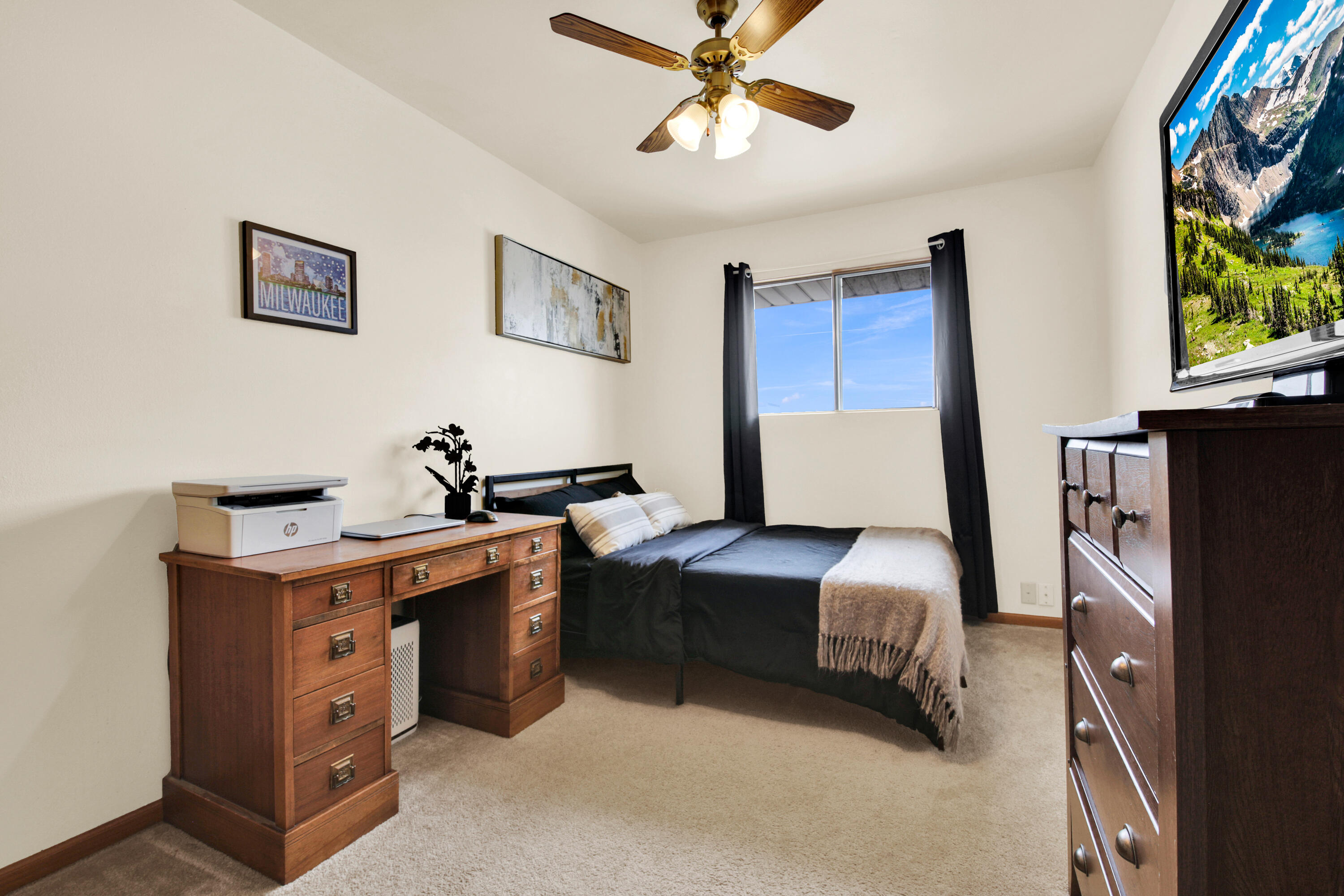 5316 Athens Avenue Racine, WI 53406 - Photo 14 of 23 Bedroom 2