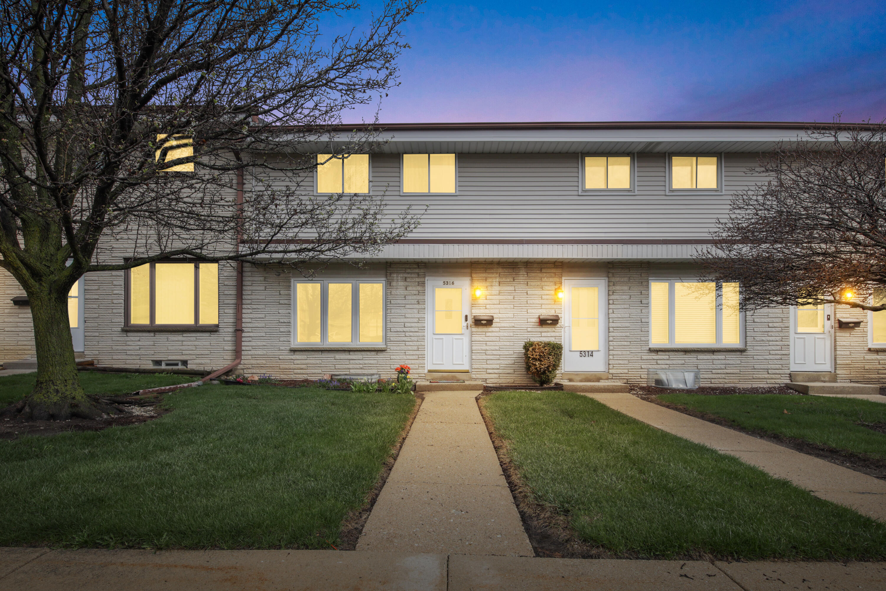 5316 Athens Avenue Racine, WI 53406 - Photo 23 of 23 5316 Athens Twilight