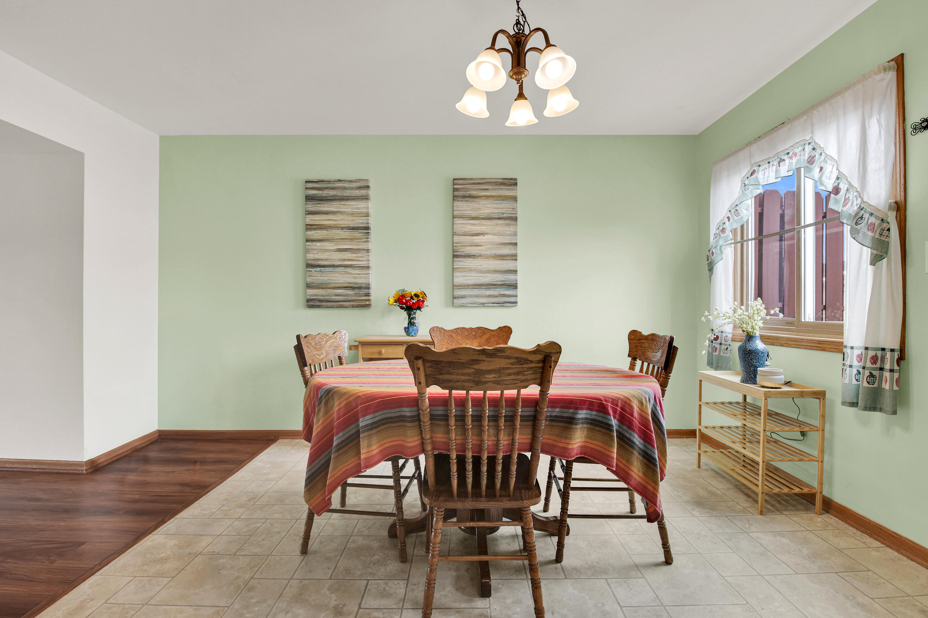 5316 Athens Avenue Racine, WI 53406 - Photo 8 of 23 Dining Area