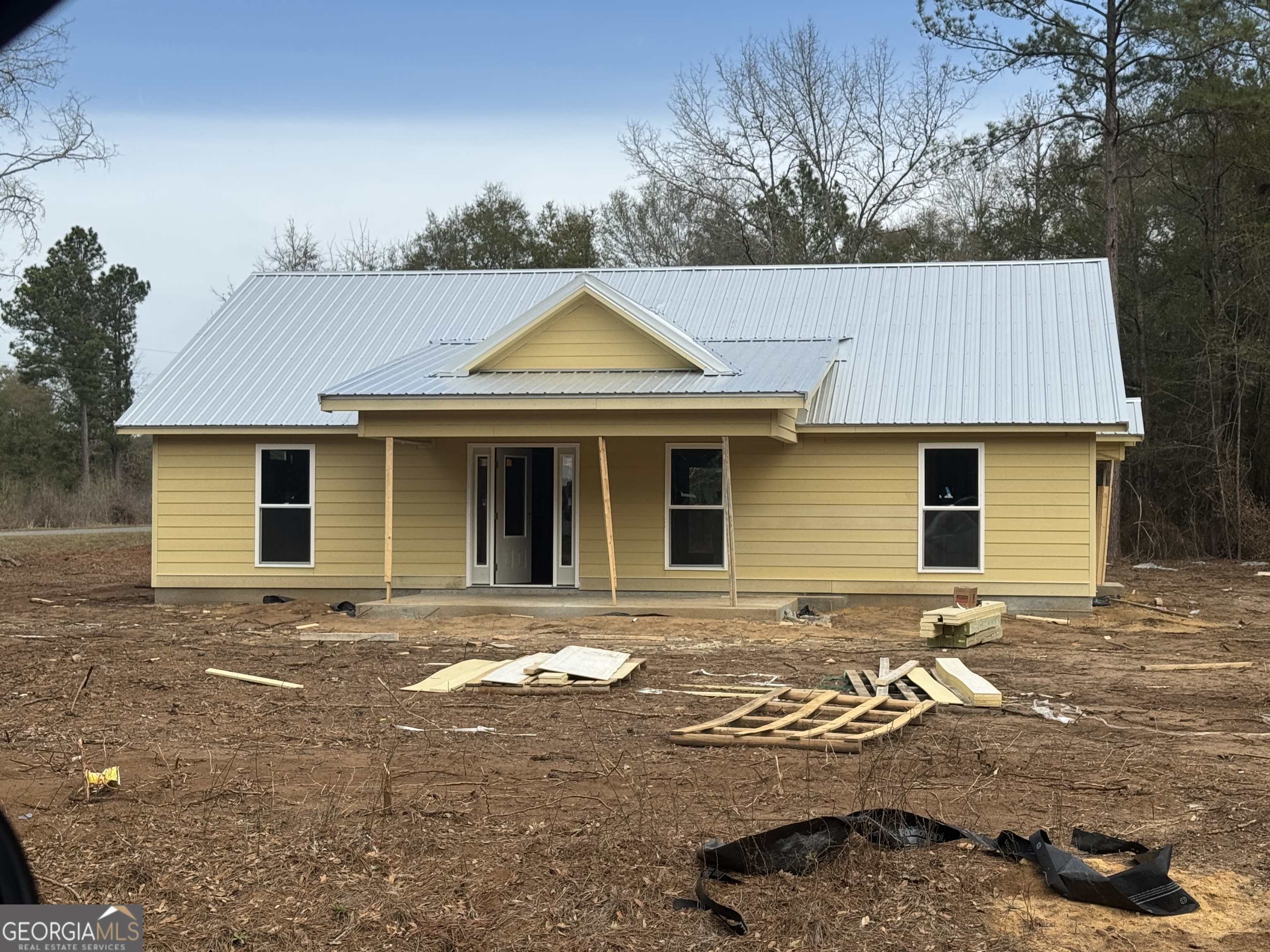 27 Bluegill Road Vienna, GA 31092 - Photo 2 of 68 front view of a house