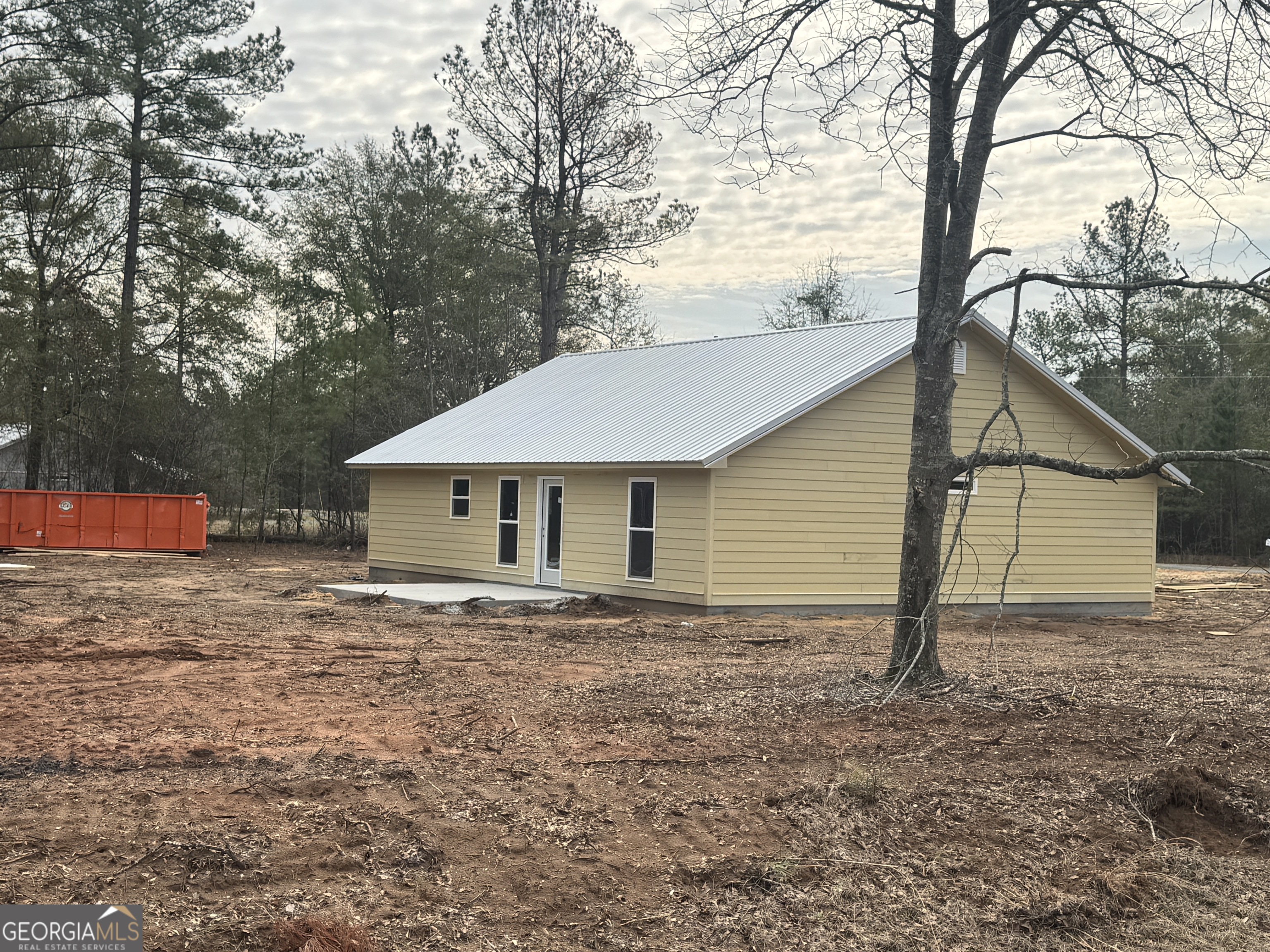 27 Bluegill Road Vienna, GA 31092 - Photo 6 of 68 a house that has a tree in front of it