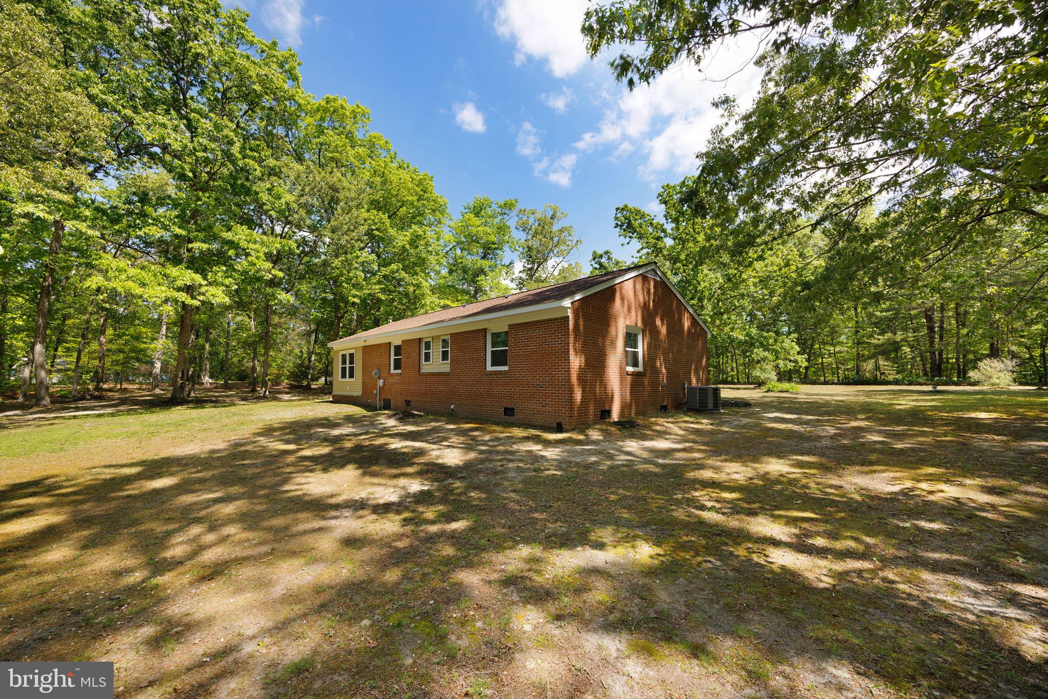 919 Chalklevel Road Louisa, VA 23093 - Photo 28 of 32 a backyard of a house