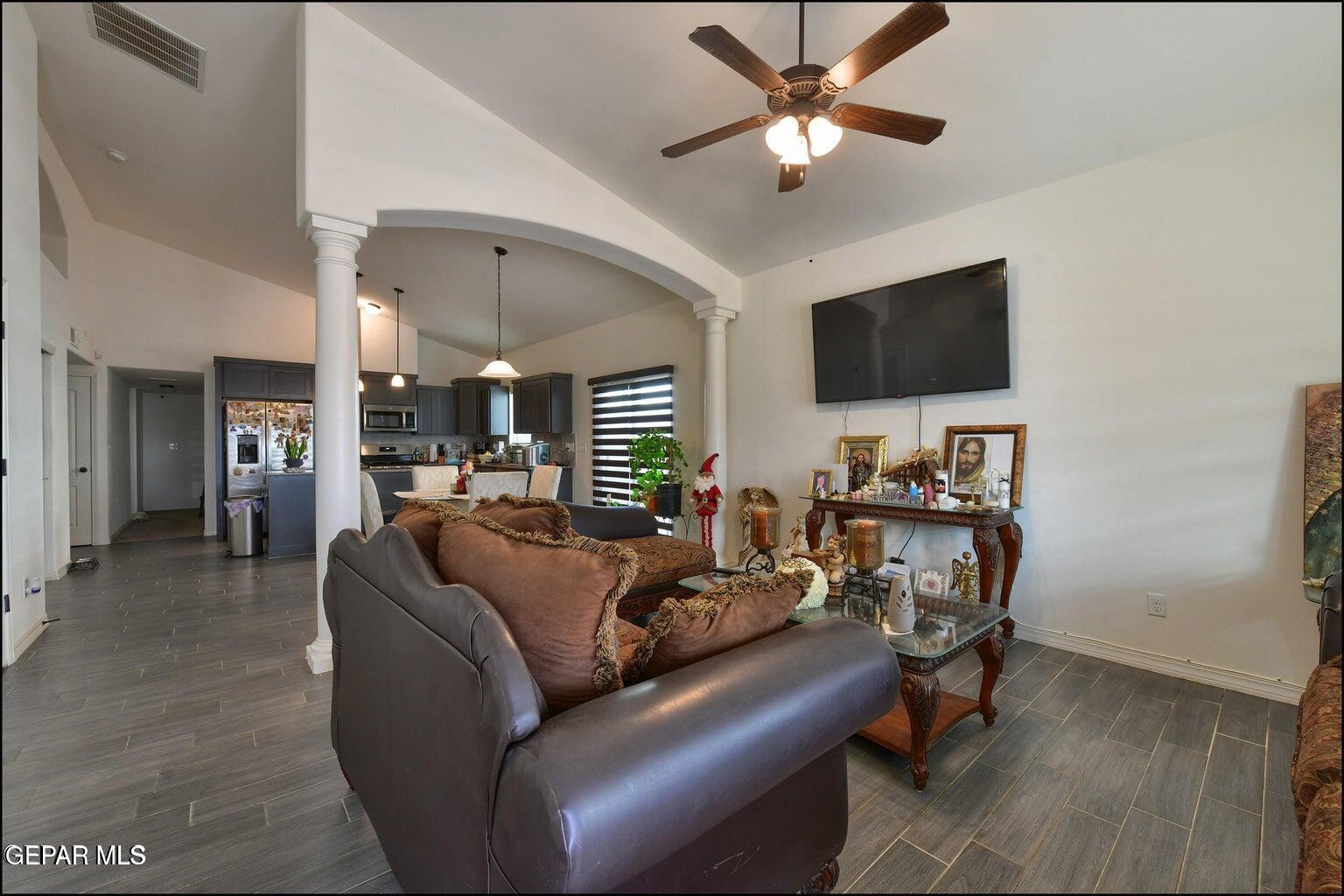 235 Herts Way El Paso, TX 79928 - Photo 4 of 33 20260112222953213500000000-o