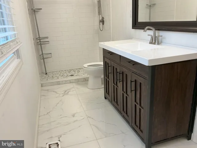 $2,300 | 229 Washington Street, Locust Grove, VA 22508