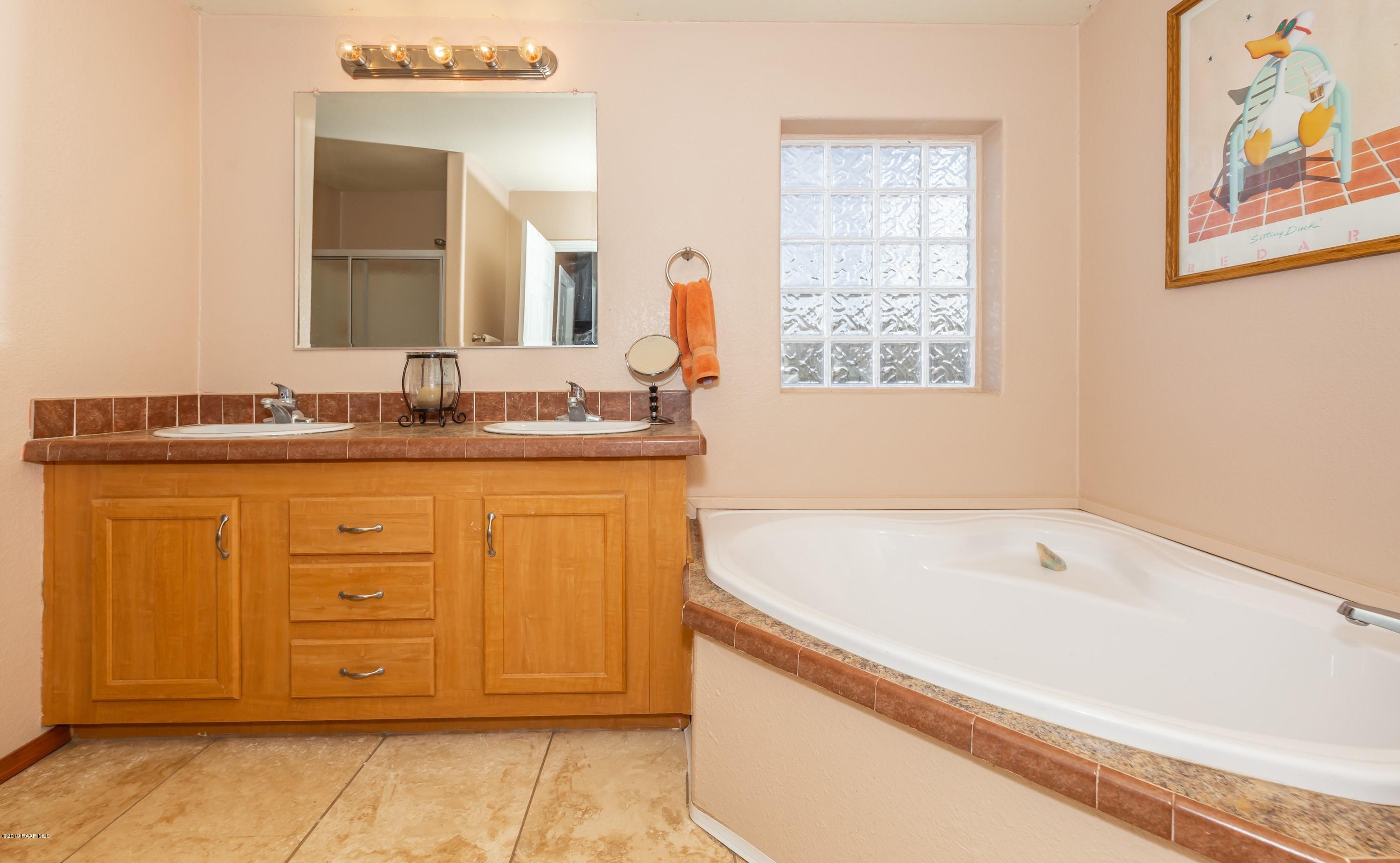 17240 Leprechaun Road Dewey, AZ 86327 - Photo 10 of 18 010_Master Bathroom